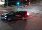 Момент столкновения Cadillac и «Приоры» в центре Волгограда попал на камеру видеонаблюдения